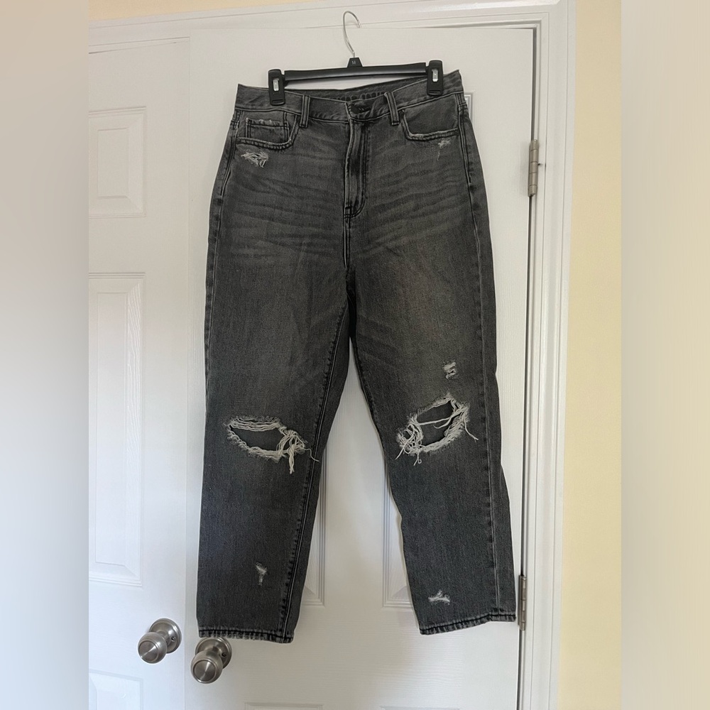 American Eagle Highest Rise Mom Jean